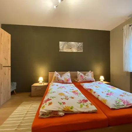 Flat In With A Garden * Zenting